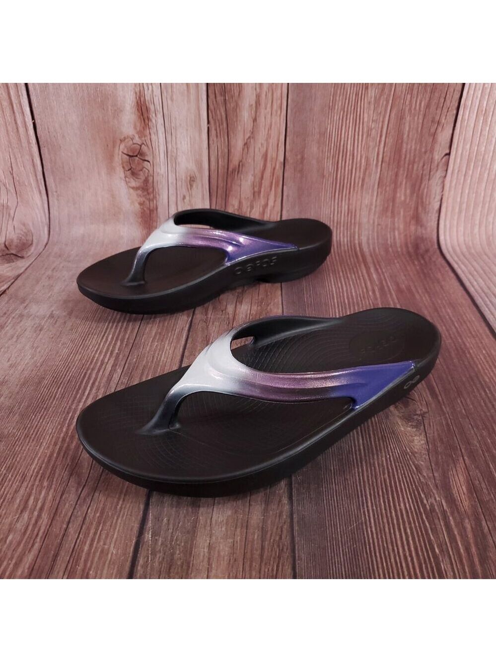 Oofos Oolala Womens 10 Black Calypso Flip Flop Thong Sandals Purple Ombre Fade
